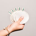 Los Pads desmaquillantes de BlauVerde son reusables y de tela orgánica de algodón y bambú.