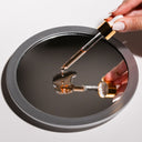 La textura del Suero Equilibrante es oleosa. Es de rápida absorción y de color rojo, por el contenido alto de carotenoides que contiene.