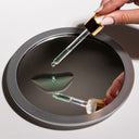 La textura del Suero de Plantas Desérticas. Es un gel ligero de rápida absorción. 